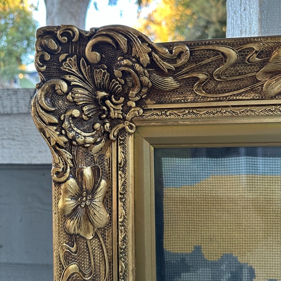 . Mona Lisa Needlepoint glass wooden frame.  Needlepoin - Picture 5 of 7